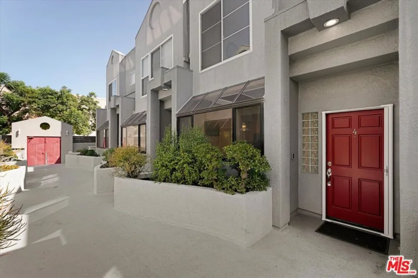 1436 20th Street #4 photo 2