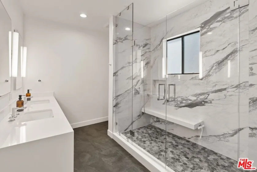10620 Eastborne Avenue #102 photo 16