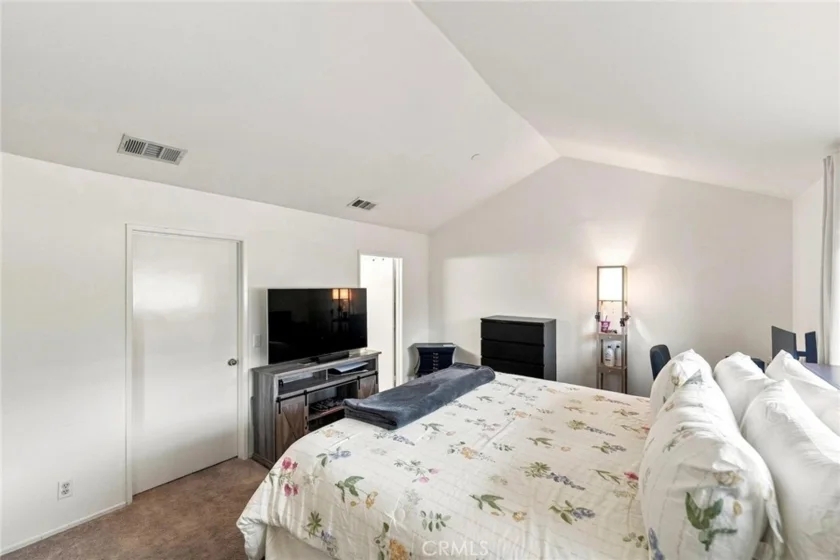 13421 Hubbard St #103 photo 21