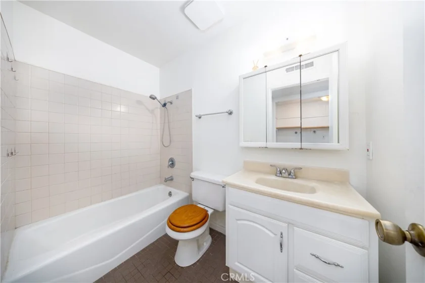 34 Elksford Avenue #3 photo 16