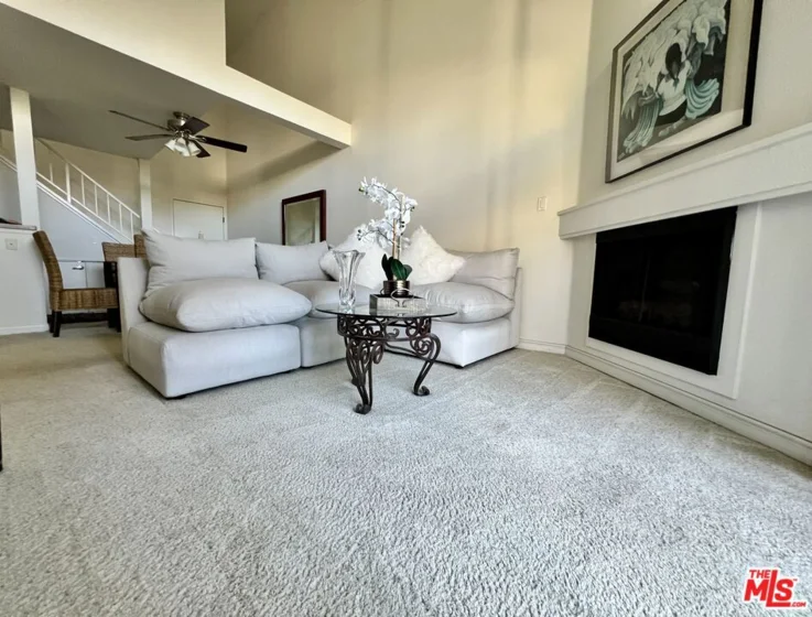 5535 Canoga Avenue #319 photo 7