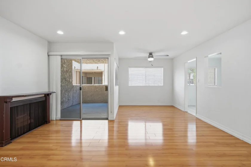 2386 E Del Mar Boulevard #220 photo 6