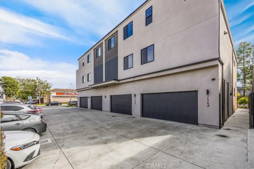 756 W 19th Street #B photo 46