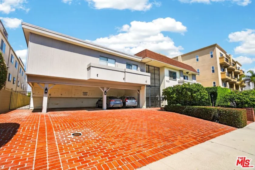 1522 S Centinela Avenue #101 photo 25