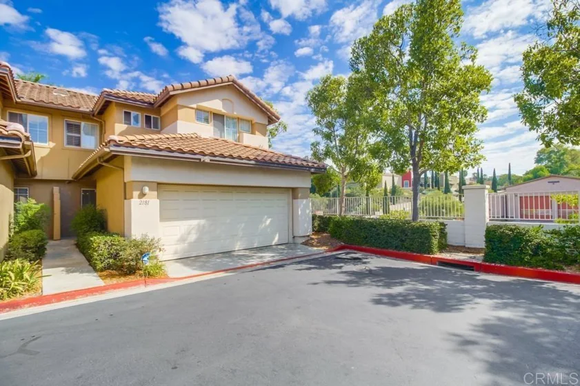 2181 Lago Ventana photo 1