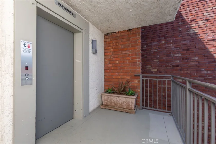 1440 Veteran Avenue #601 photo 30