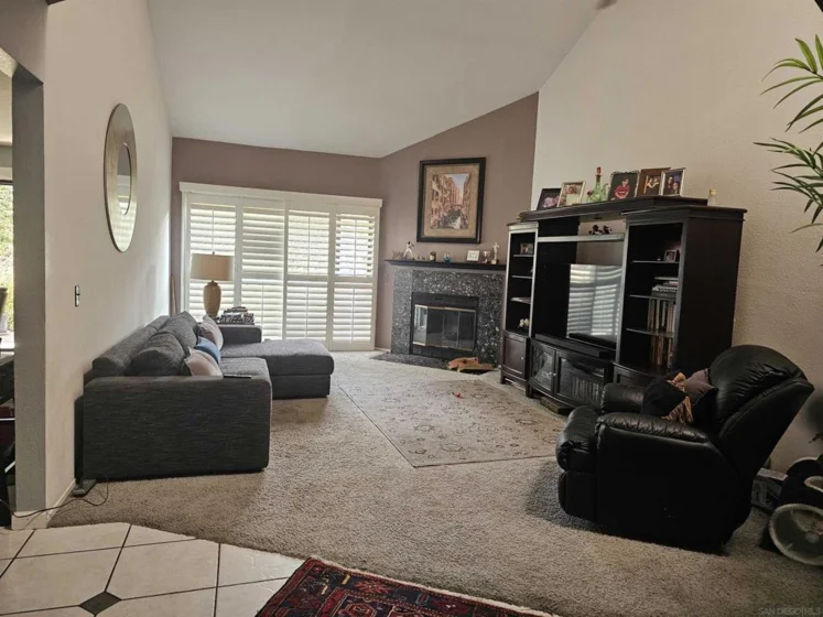 3164 Vista Grande photo 2