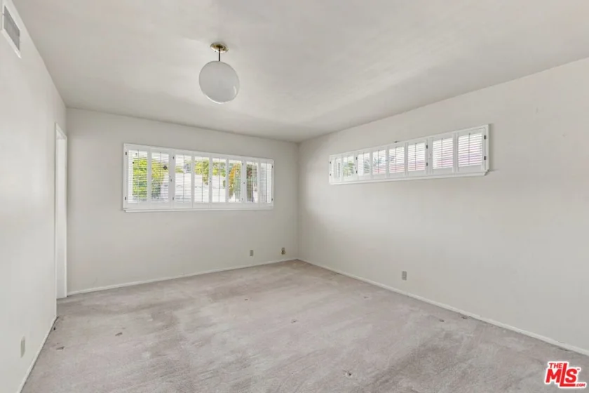 5452 W 57th Street photo 30
