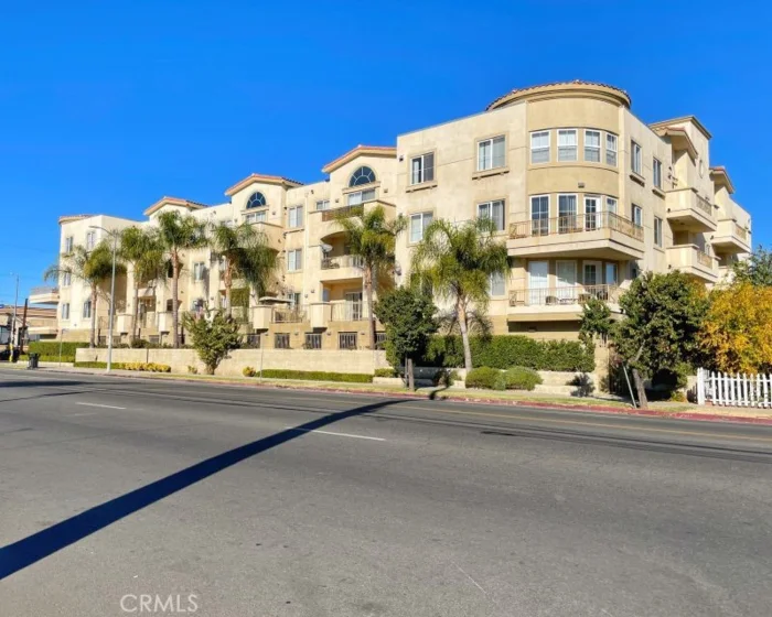6800 Corbin Avenue #209 photo 1