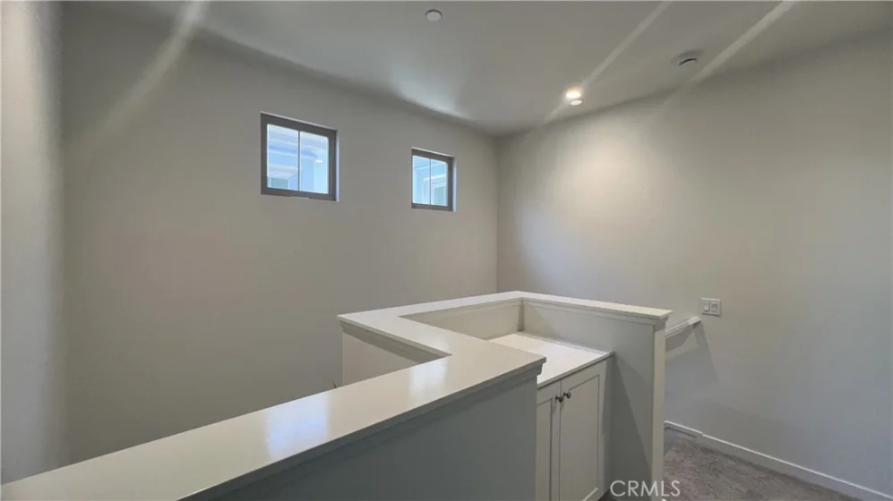 110 Sunnyside photo 12