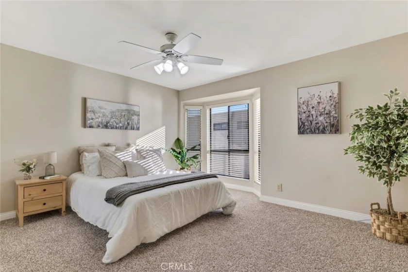 1008 W Riverside Drive #34 photo 15