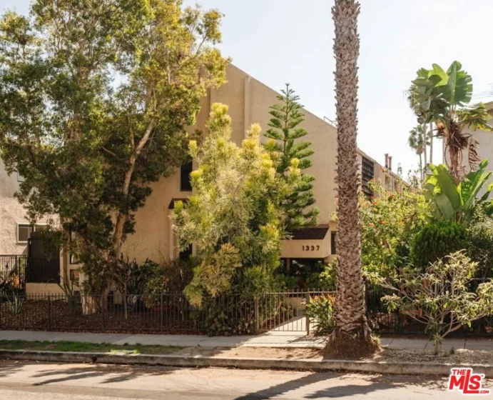 1337 Centinela Avenue #2 photo 19