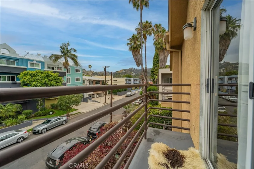 1416 N Vista photo 30