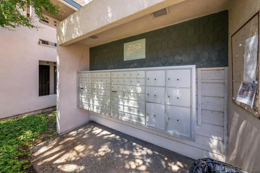 3266 Ashford Street #M photo 21