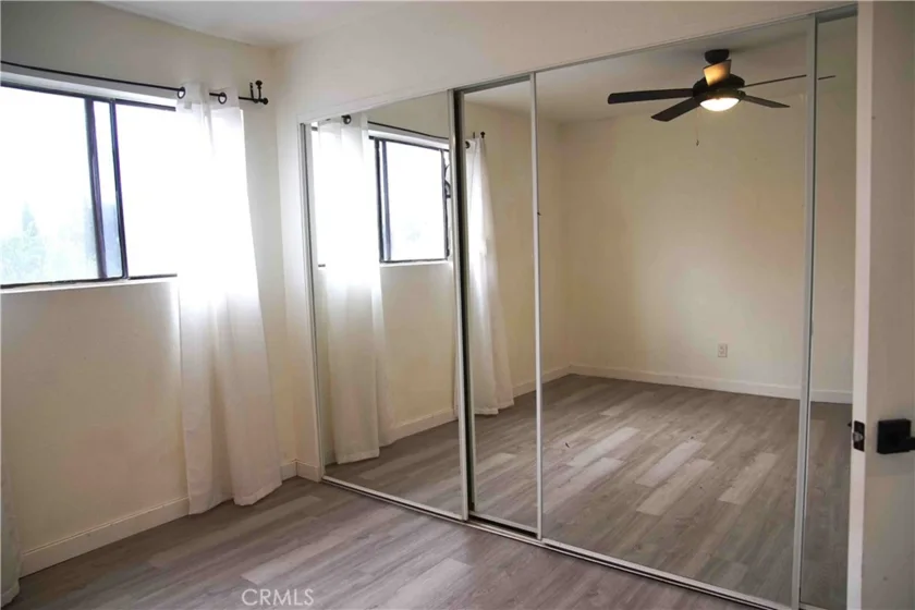 1021 W Bishop #212/I photo 19