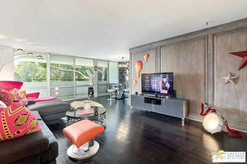 848 N Kings Road #102 photo 6