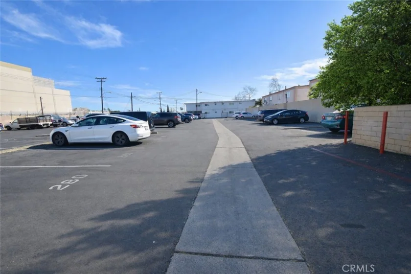 1001 E Grant #F4 photo 14