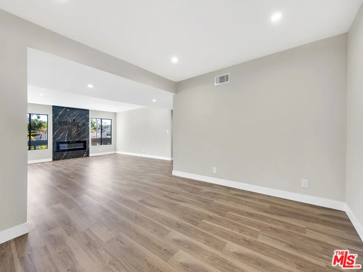 1325 Valley View Road #201 photo 7