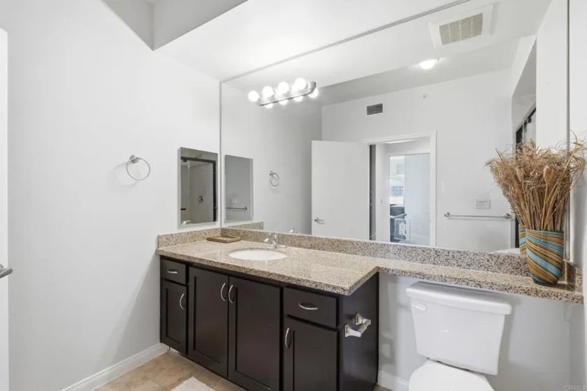 450 J Street #7061 photo 12