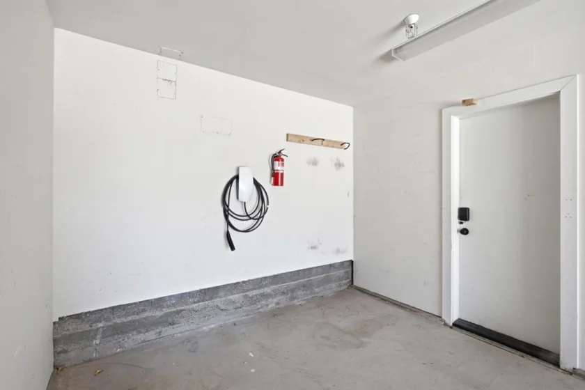 1323 Felspar Street photo 18