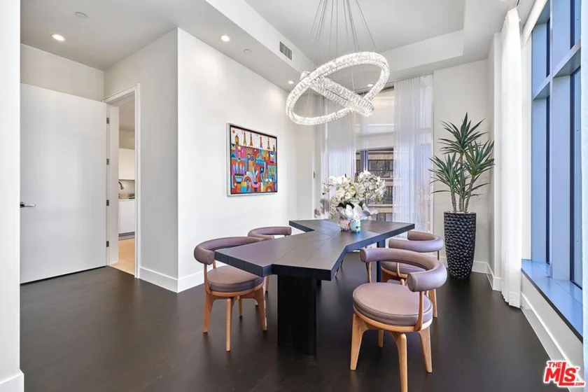 10776 Wilshire Boulevard #603 photo 18