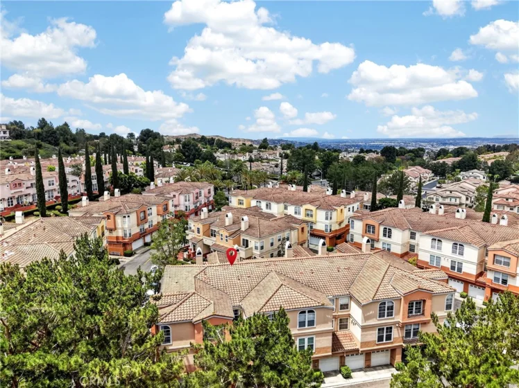 1027 S Stresa photo 21
