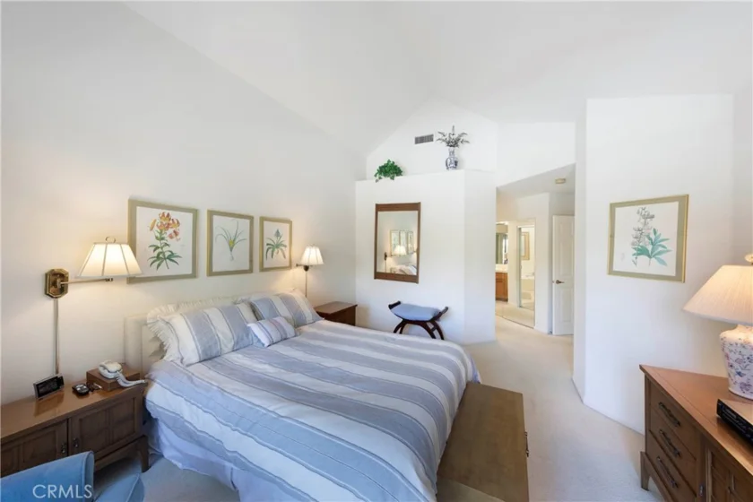 8 Longbourn Aisle photo 28