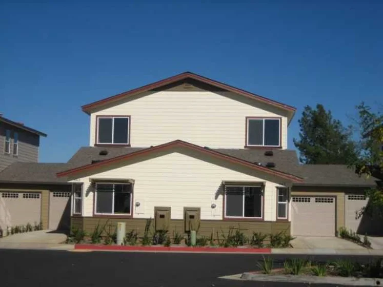 387 Brotherton photo 1