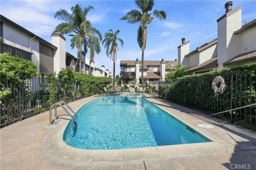 9625 Sylmar Avenue #23 photo 36
