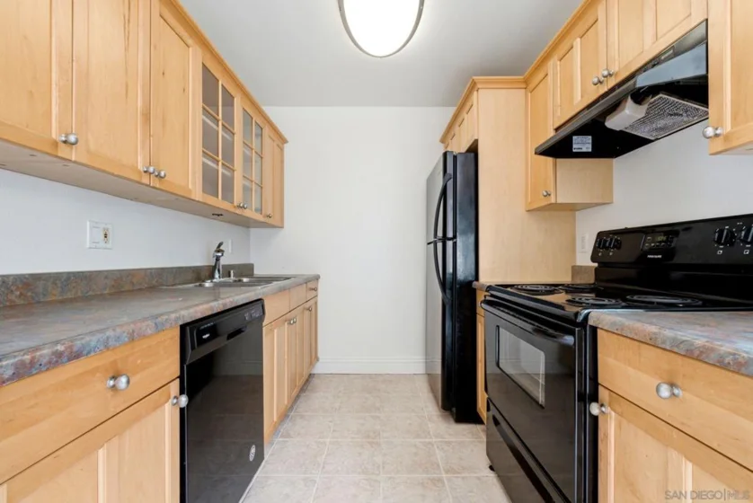 2850 Reynard Way #16 photo 9