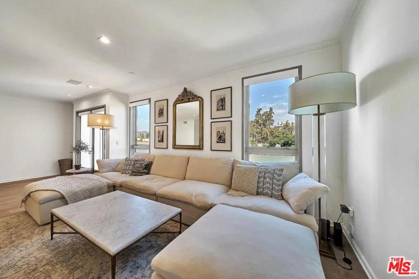 132 N Swall Drive #301 photo 5
