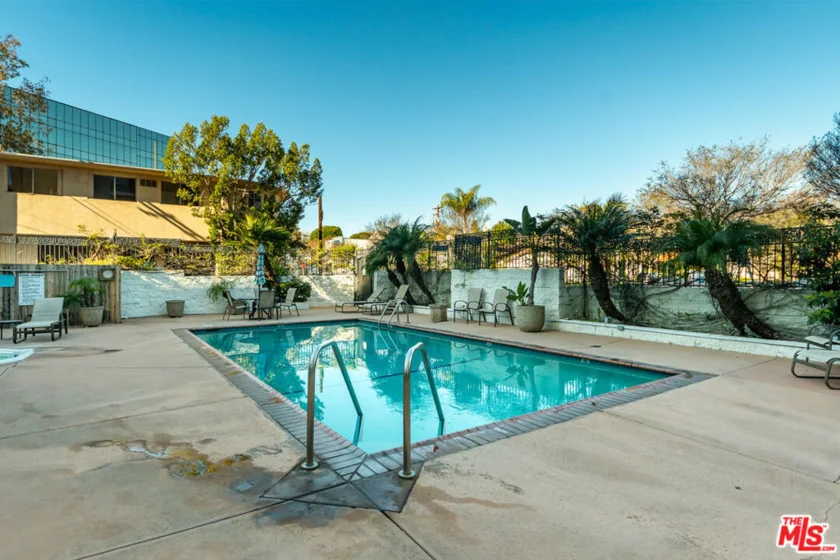 1115 S Elm Drive #207 photo 27