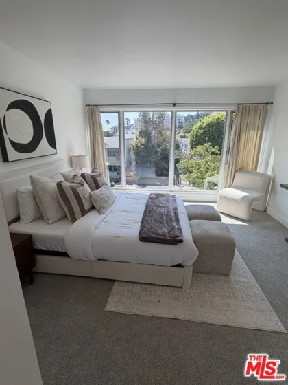 1328 Havenhurst Drive #202 photo 28