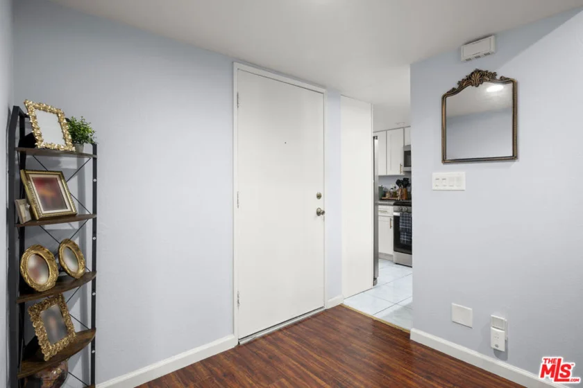 620 W Hyde Park Boulevard #103 photo 15