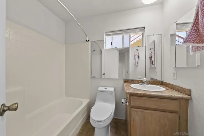 440 Ribbon Beach Way #270 photo 11
