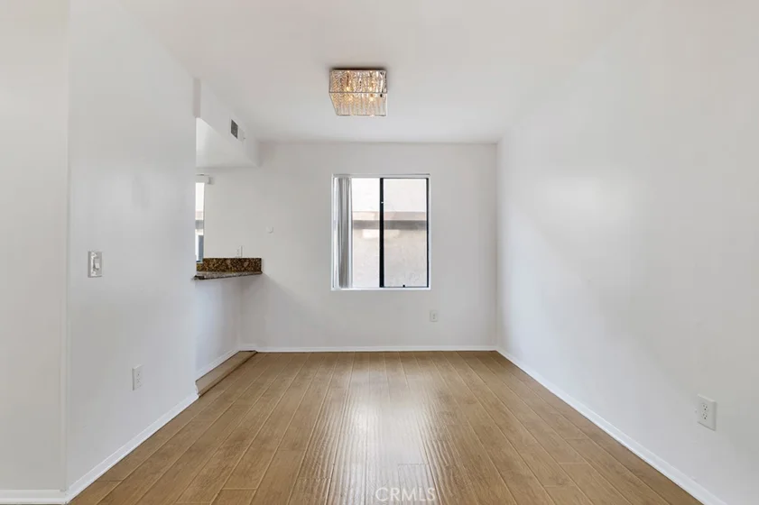 7240 Shirley #102 photo 8