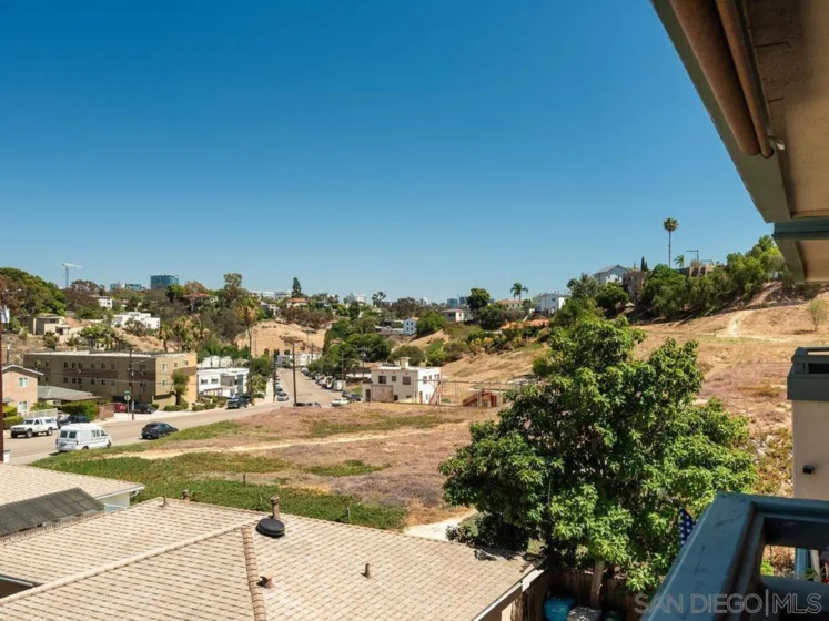 917 Torrance #19 photo 7