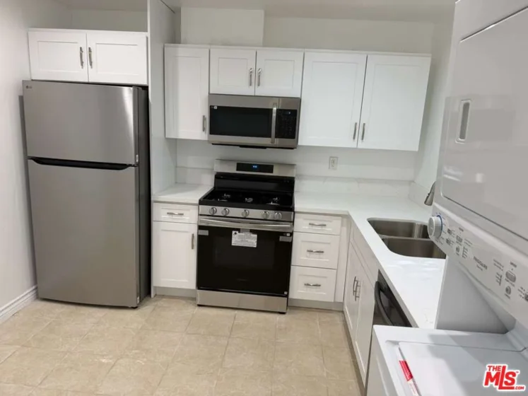 18350 Hatteras Street #278 photo 8