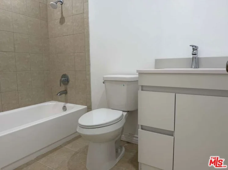 18350 Hatteras Street #278 photo 37