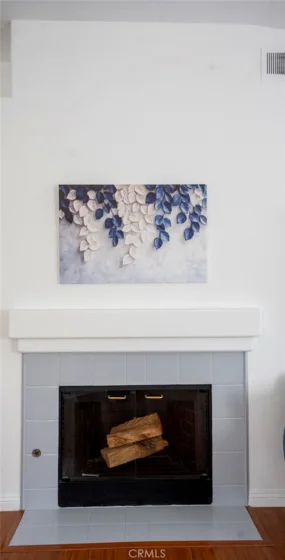 210 California Court photo 13