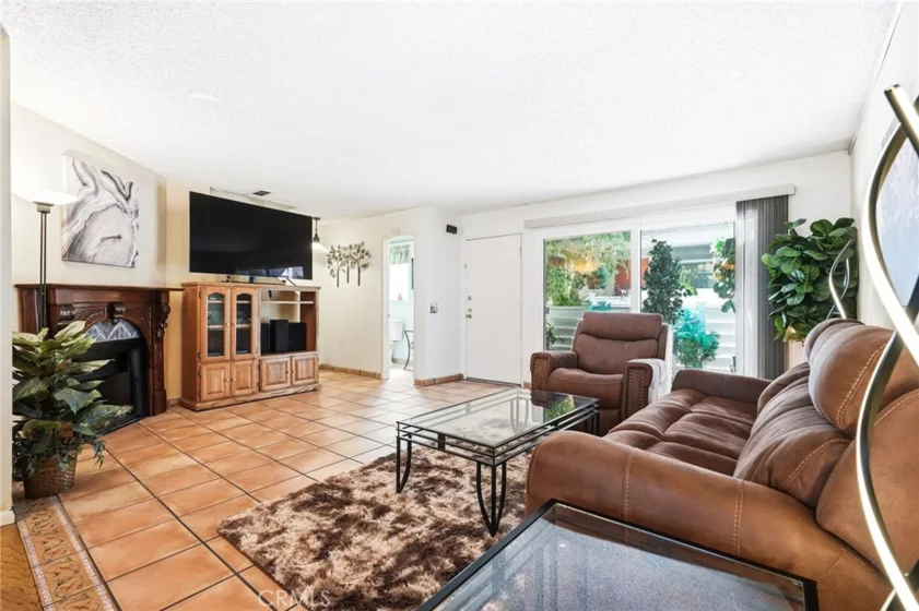 18333 Hatteras Street #56 photo 4