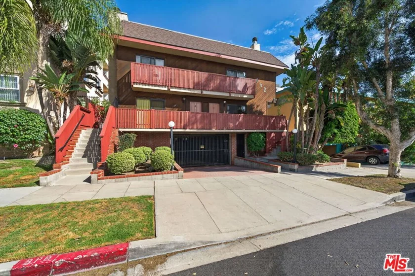 552 E Palm Avenue #C photo 1