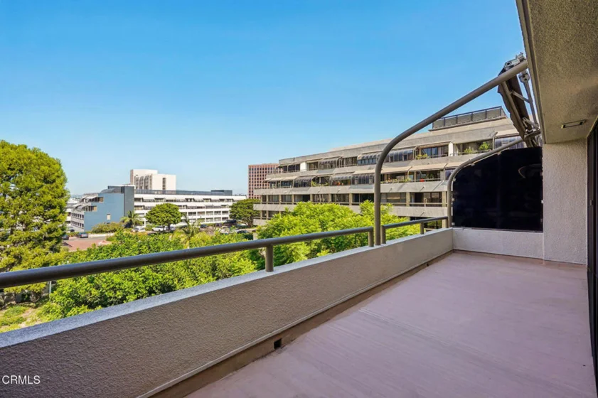 121 S Hope Street #408 photo 15