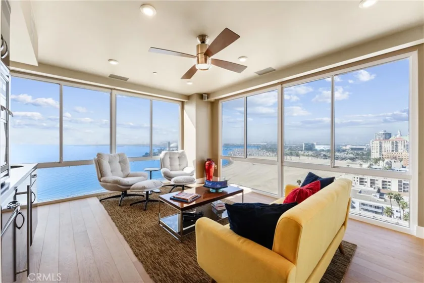 1310 E. Ocean Boulevard #1605 photo 1