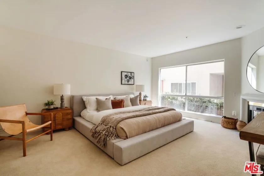 11855 Goshen Avenue #104 photo 15