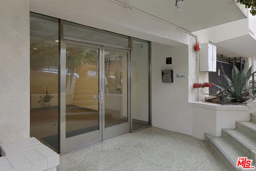 960 Larrabee Street #218 photo 21