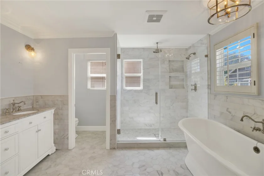 56 Nantucket Lane photo 23