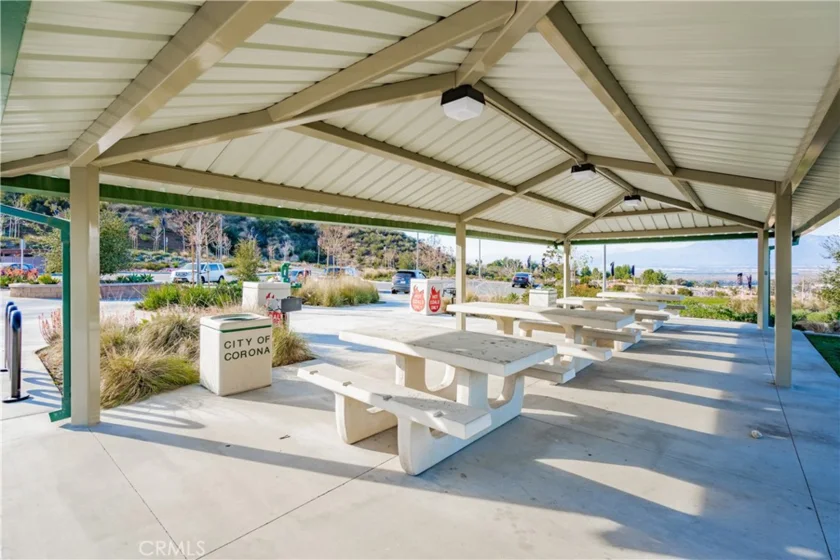 2425 Del Mar photo 34