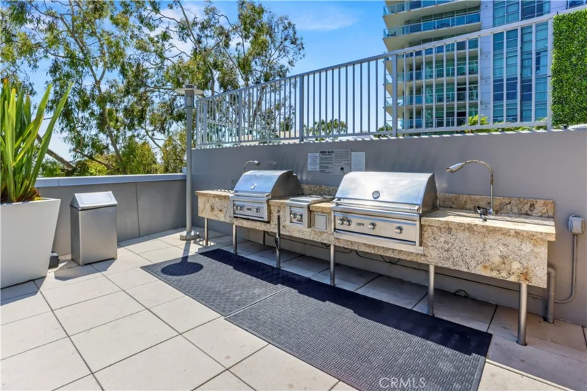 13650 Marina Pointe Drive #609 photo 48
