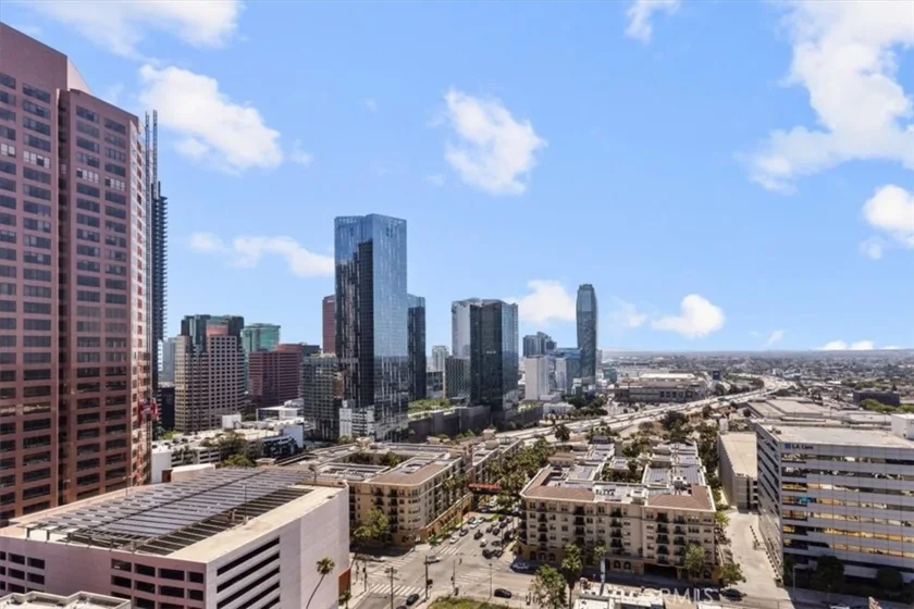 1100 Wilshire Boulevard #1812 photo 7